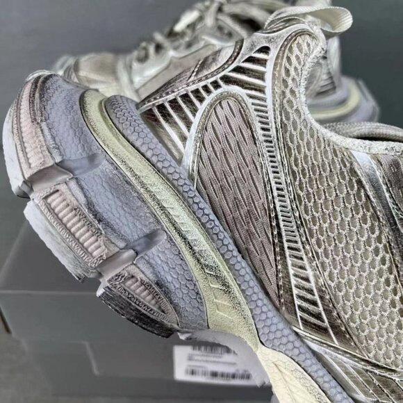 Balenciaga 3XL Distressed Mesh Sneakers - Picture 6 of 9